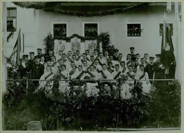 Bild vom See mit Segelschiff